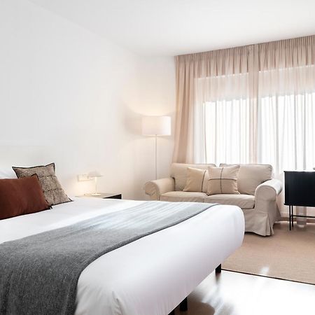 Salado Suites Apartments Seville Ngoại thất bức ảnh