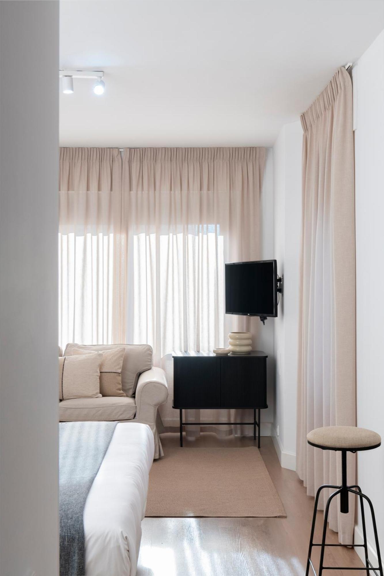 Salado Suites Apartments Seville Ngoại thất bức ảnh