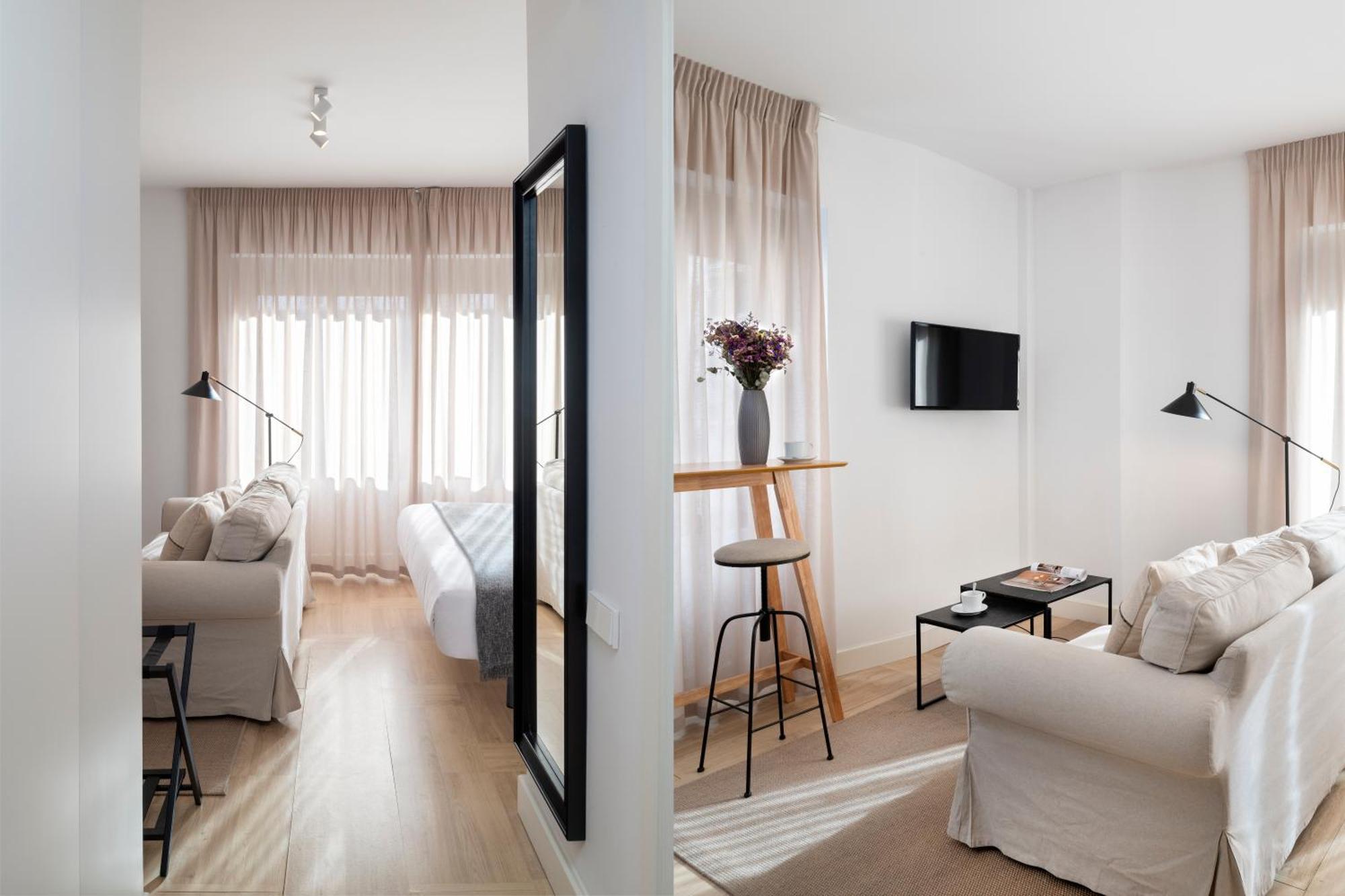 Salado Suites Apartments Seville Ngoại thất bức ảnh
